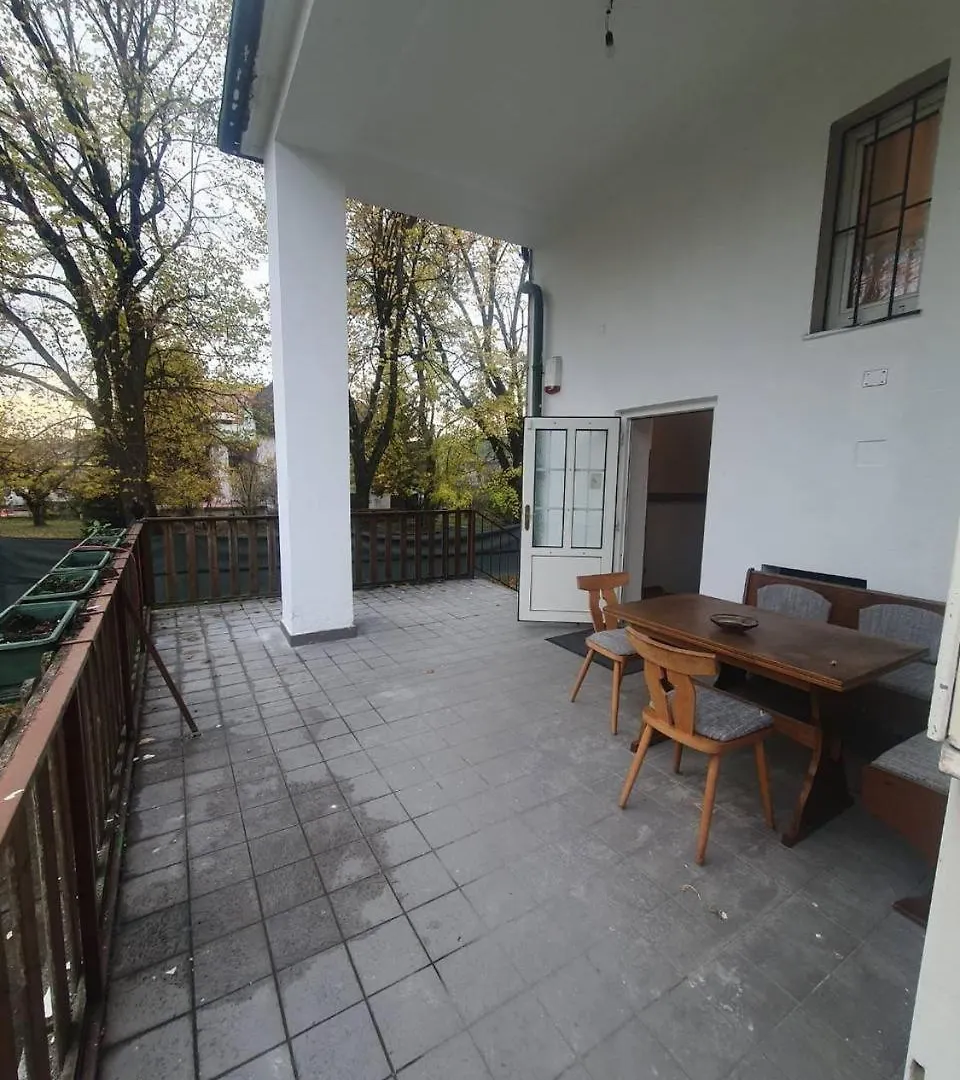 Homestay Cozy Rooms In An Elegant House Vienna